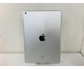 iPad Gen 6 2018 Wi-Fi + only 32Gb Màu Silver ( Trắng ) Máy con đẹp 97% Pin trên 90% Máy hộp + sạc Msfbw : 7AMQ