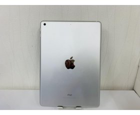  iPad Gen 6 2018 9.7inh Wi-Fi + only 32Gb Màu Silver ( Trắng ) Máy con đẹp 98% Pin trên 86% Máy trần + kpk Ms : fbw JC4V