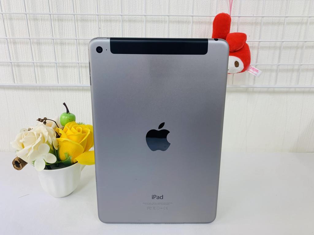 iPad Mini 4 7.9in 32GB Wifi + Cell (Về VN sài sim mạng) / Màu Gray ( Đen )/ Qsd đẹp tầm 98% / Pin 98% Máy trần + kpk / Msfbw: 9759