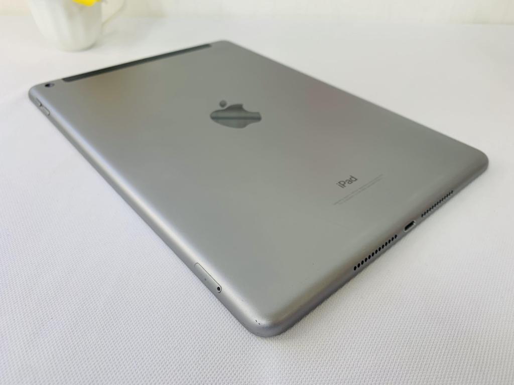 iPad Gen 5 2017 9.7in 32GB Wifi + Cell (Về VN sài sim mạng) / Màu Gray ( Đen )/ Qsd đẹp tầm 83% / Pin 92-93% Máy trần + kpk / Msfbw: 4789