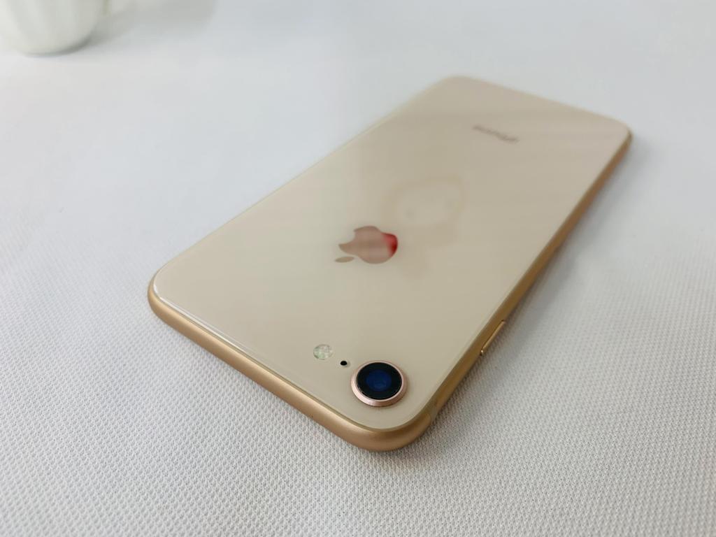 iPhone 8 4.7in 64GB Màu Gold ( Vàng ) Qt ( DCMo ) Qua SD còn đẹp 98% / Pin 86% ( Bảo trì ) Máy Trần + KPK Ms: 0642