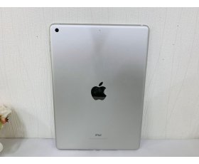 iPad 6 2018 9.7in 32GB Wifi only (Không Sài Sim) / Màu Silver (Trắng Bạc) / Qsd đẹp tầm 97-98% / Pin 82% Máy trần + kpk / Ms: JD9C
