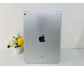 iPad Gen 6 2018 9.7inh 32G Wifi + Cell sài 4G / Màu Trắng ( Silver ) / Qsd đẹp tầm 94-95% / Pin 100% ( Sạc 43 L ) / Ms : 2141