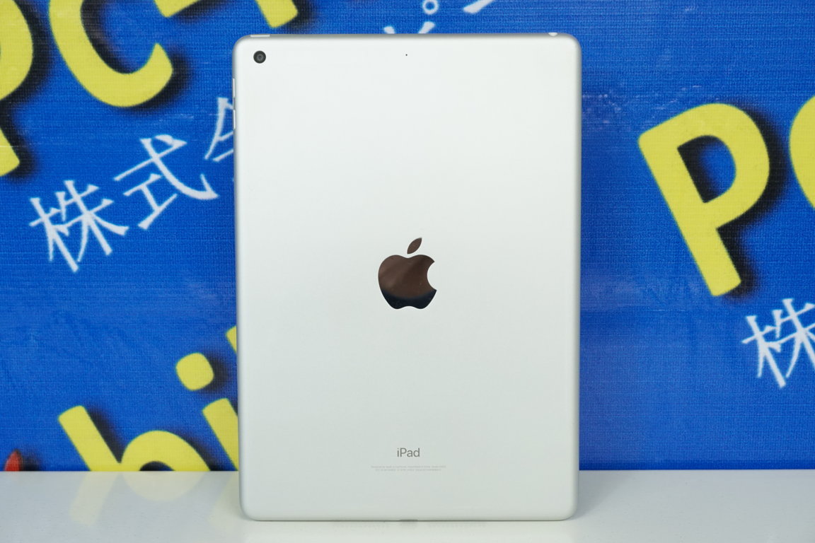- iPad Gen5 2017 9.7inh / 32G / QSD 96-97% / Máy Trần KPK / Wifi Only / Màu Silver ( Trắng Bạc ) / Pin 100% / MS: WOB9
