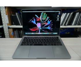 Macbook Pro Retina Model 2018 13inh Gray ( xám  ) / Core i5 lõi kép  / 2.0 GHz / 8G / SSD 512G / có tiếng việt  / Máy Trần + Kèm sạc /  MS: 20211116 M2HX