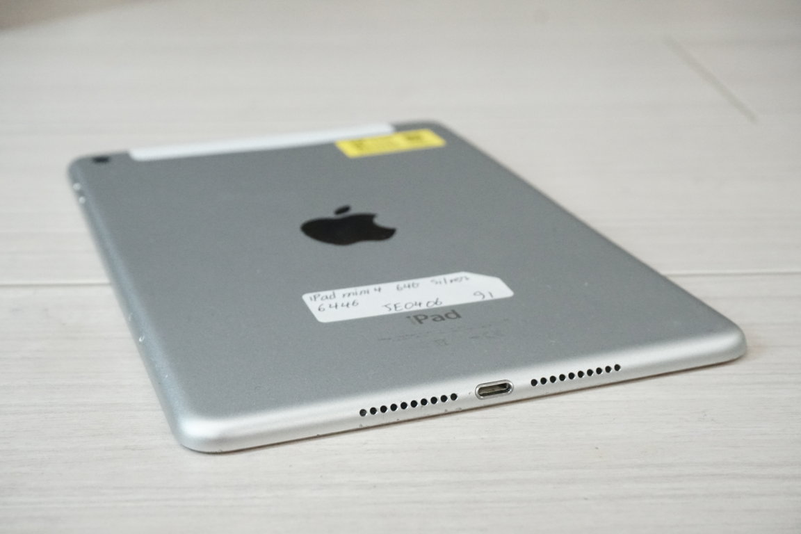  Ipad Mini 4 7.9inh / 64G / Wifi + Cell ( Silver ) Trắng / QSD đẹp đến 95-96% / Máy Trần +KPK / Pin 91% / MS: 6446