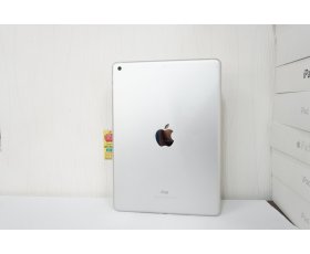 Ipad Gen 5 2017 9.7inh / 32GB / Wifi only Silver ( Trắng ) / QSD đẹp đến 96-97%/ Máy Trần + kpk Pin 93% lần Msfbw: QORJ