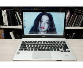 Fujitsu AH90 13.3inch / retina 4K / cảm ứng / Core i5 / 5200U / Ram 8G / SSD 256G/ 2.20Ghz (4 CPUs) / Camera và ổ Đĩa / Bluetooth / Win 10 tiếng việt /  MS: 20211201 0910