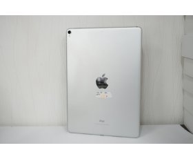  Ipad Pro 10.5inh / 64GB / Wifi only (không sài sim) Màu Silver ( Trắng ) / QSD đẹp đến 94-96%/ Máy Trần + kpk Pin 91% Ms : 40NE