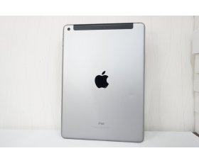 Ipad Gen 6 2018 9.7inh / 32GB / Wifi + Cell ( Về Việt Nam sài sim mạng ) Màu Gray ( Đen ) / QSD đẹp đến 95-96%/ Máy Trần + kpk Pin 93% Ms : 5079