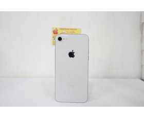iPhone 8 4.7nh / 64Gb/ Quốc Tế ( DCMo) / QSD còn đẹp tầm 97% / Pin 84% ( Bảo trì ) Màu Silver ( Trắng ) Máy Trần + KPK / MS: 6789